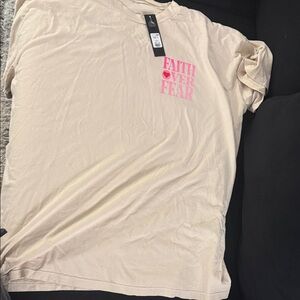 Faith Over Fear Graphic Tee - Pink & Red Print